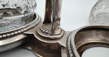 Laden Sie das Bild in den Galerie-Viewer, Essig und Öl Spender in Silber Spanien 20. Jh.