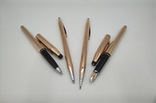 Laden Sie das Bild in den Galerie-Viewer, CROSS Schreibset Classic Century 14 Karat Walzgold mit Zubehör