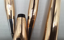 Laden Sie das Bild in den Galerie-Viewer, CROSS Schreibset Classic Century 14 Karat Walzgold mit Zubehör