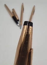Laden Sie das Bild in den Galerie-Viewer, CROSS Schreibset Classic Century 14 Karat Walzgold mit Zubehör