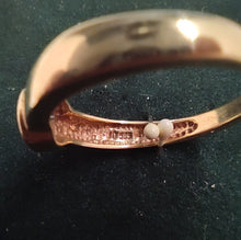 Laden Sie das Bild in den Galerie-Viewer, Solitärring in 14 Karat Gelbgold mit 0,45 ct Brillant