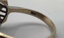 Laden Sie das Bild in den Galerie-Viewer, Brillantring mit Saphir in 14 Karat Weißgold