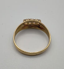 Laden Sie das Bild in den Galerie-Viewer, Brillantring mit 4 Brillanten in Reihe in 14 Karat Gelbgold