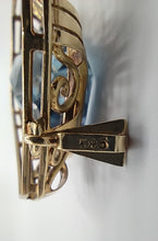 Laden Sie das Bild in den Galerie-Viewer, Riesiger Aquamarinanhänger(46 ct) in 14 Karat Gelbgold