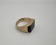 Laden Sie das Bild in den Galerie-Viewer, Herrenring Onyx in 14 Karat Gelbgold