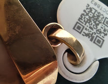 Laden Sie das Bild in den Galerie-Viewer, Original Tigerkralle mit Zertifikat in 18 Karat Gelbgold als Anhänger gefasst