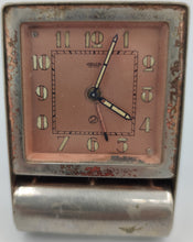 Laden Sie das Bild in den Galerie-Viewer, Reisewecker Jaeger LeCoultre 2 Tagewerk  Art Deco 30er Jahre