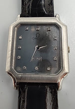 Laden Sie das Bild in den Galerie-Viewer, DAU Omega Vintage Super Thin Platin