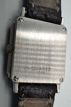 Laden Sie das Bild in den Galerie-Viewer, DAU Omega Vintage Super Thin Platin