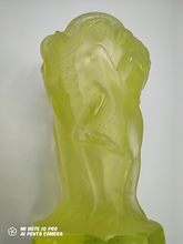 Laden Sie das Bild in den Galerie-Viewer, Vase Uranglas