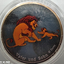 Laden Sie das Bild in den Galerie-Viewer, Medaillen Motiv König der Löwen Silber polierte Platte
